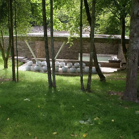 Spacious Holiday In With Garden * Redu